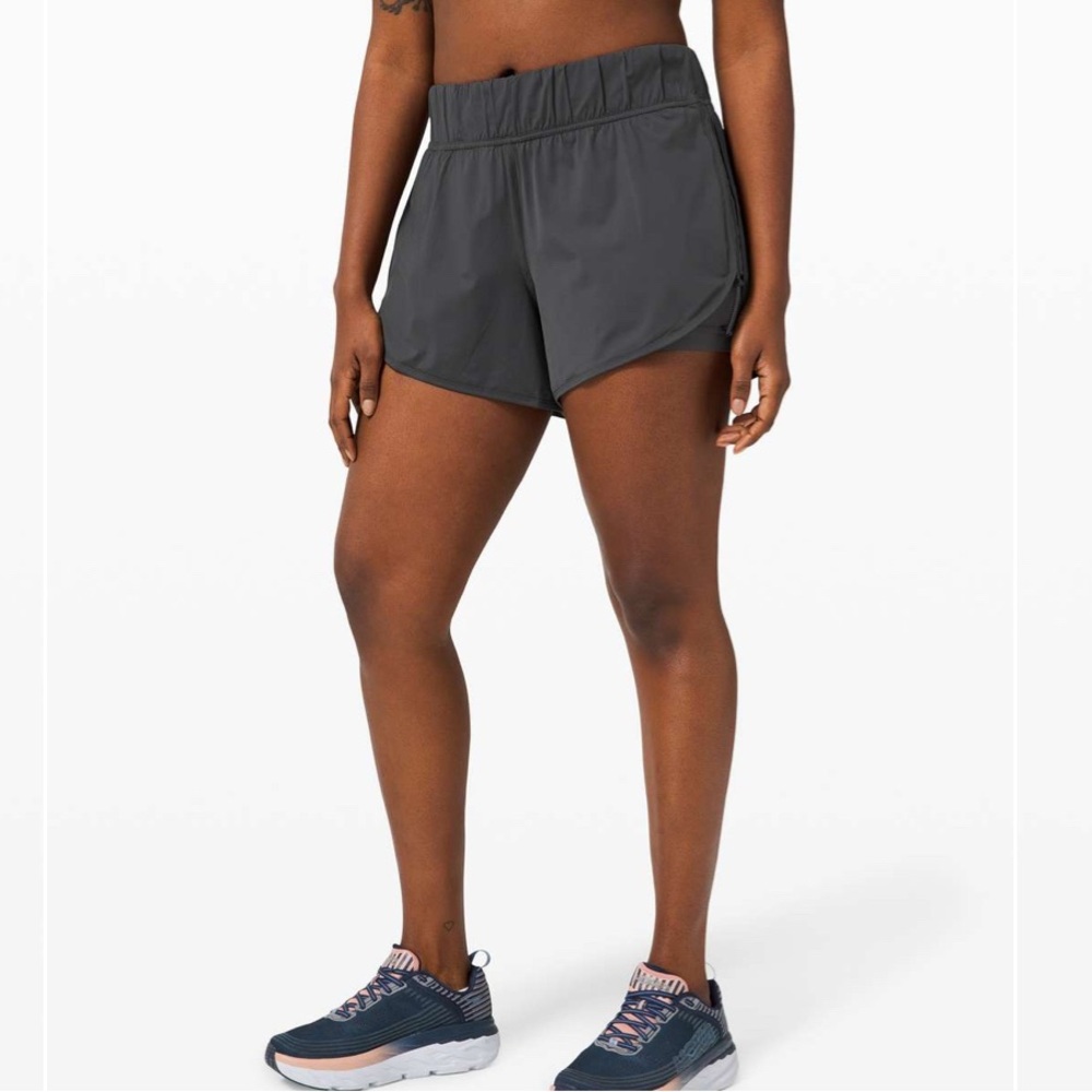 Lululemon Strides Ahead High-Rise Short Size 6 Graphite Grey